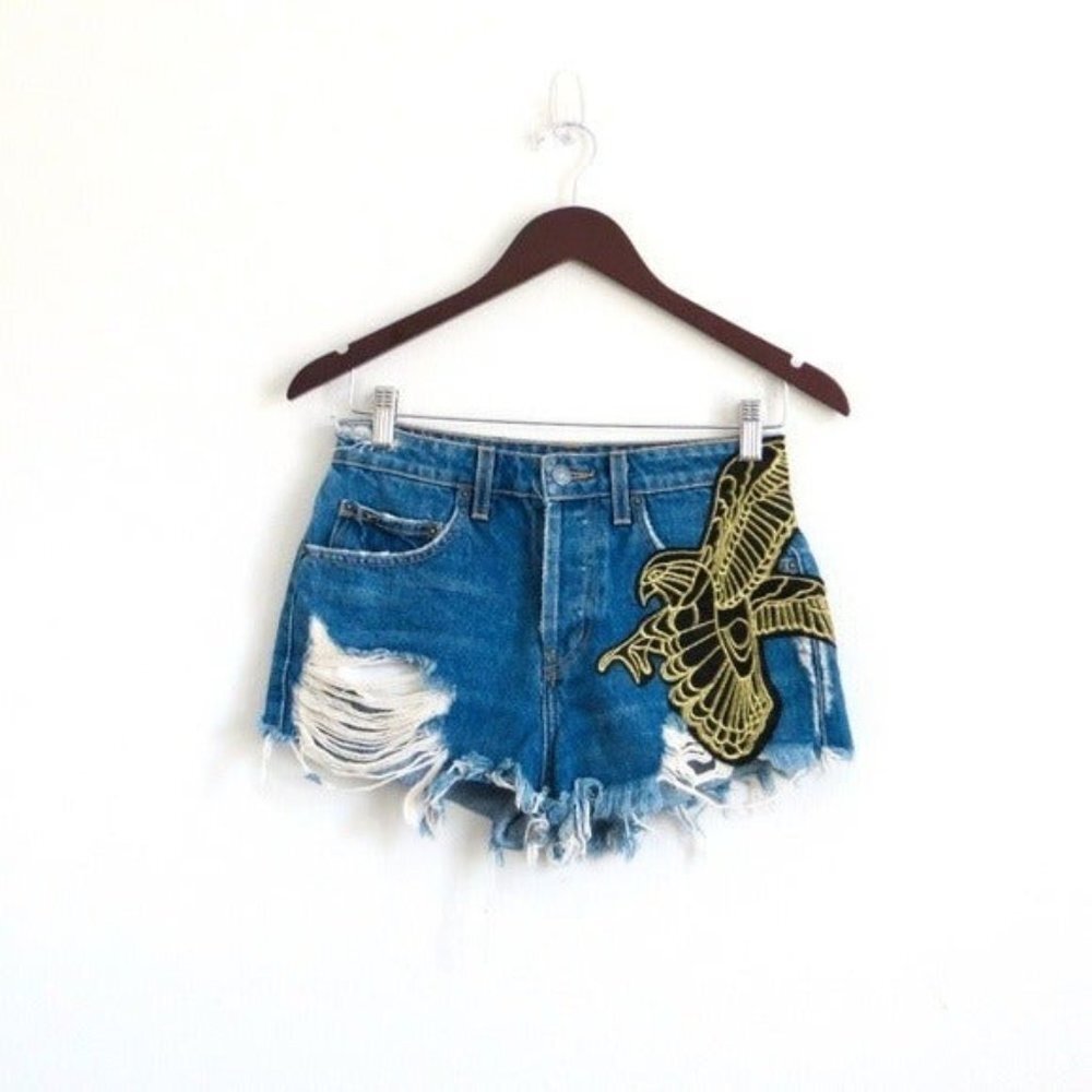 NEW! Carmar LF Bianca Denim Bird Distressed Jean Shorts SZ 25